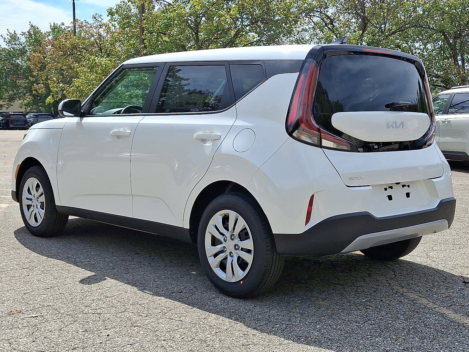 2025 Kia Soul LX photo 3