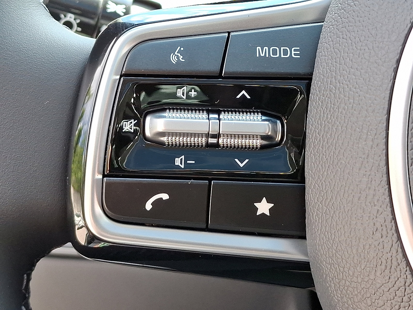 2026 Kia Carnival SX Prestige - Photo 13