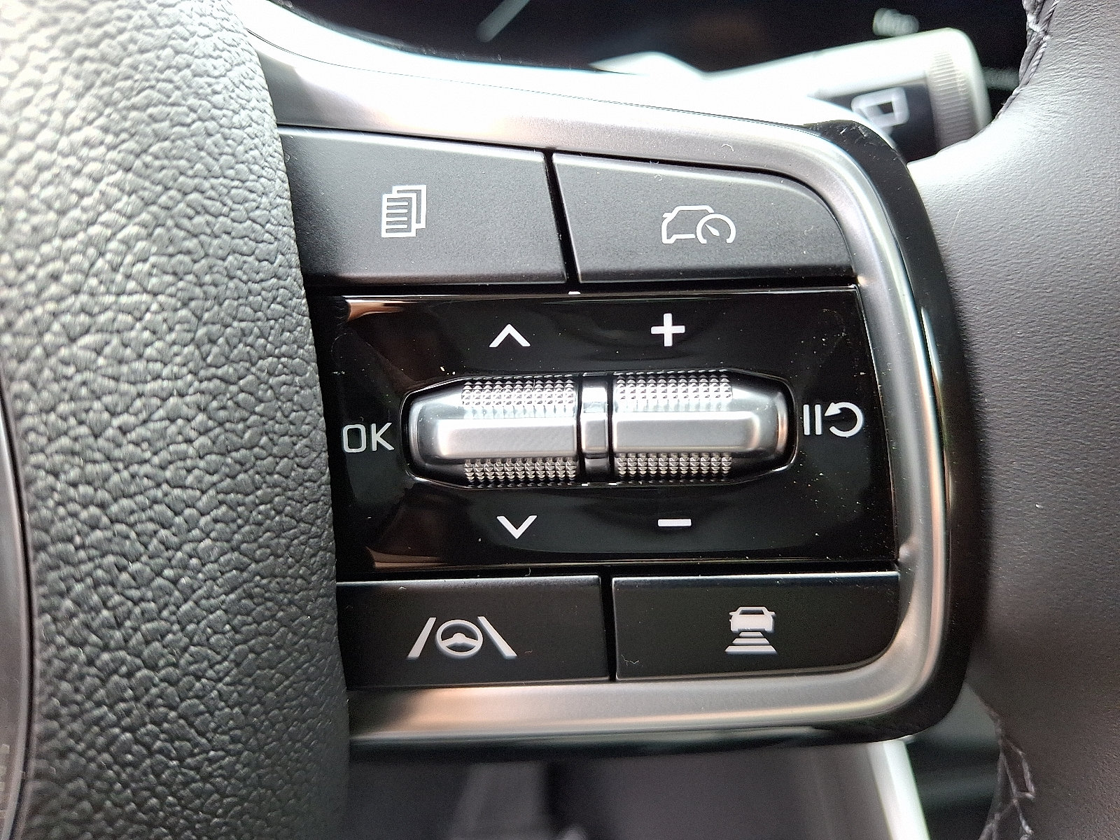 2026 Kia Carnival SX Prestige - Photo 12