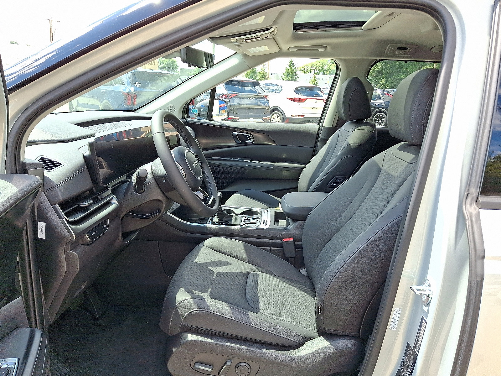 2026 Kia Carnival SX Prestige - Photo 8
