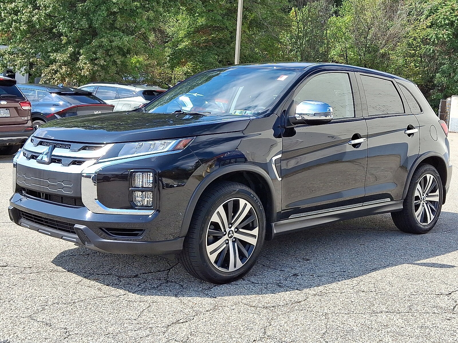 2022 Mitsubishi Outlander Sport SE photo 3