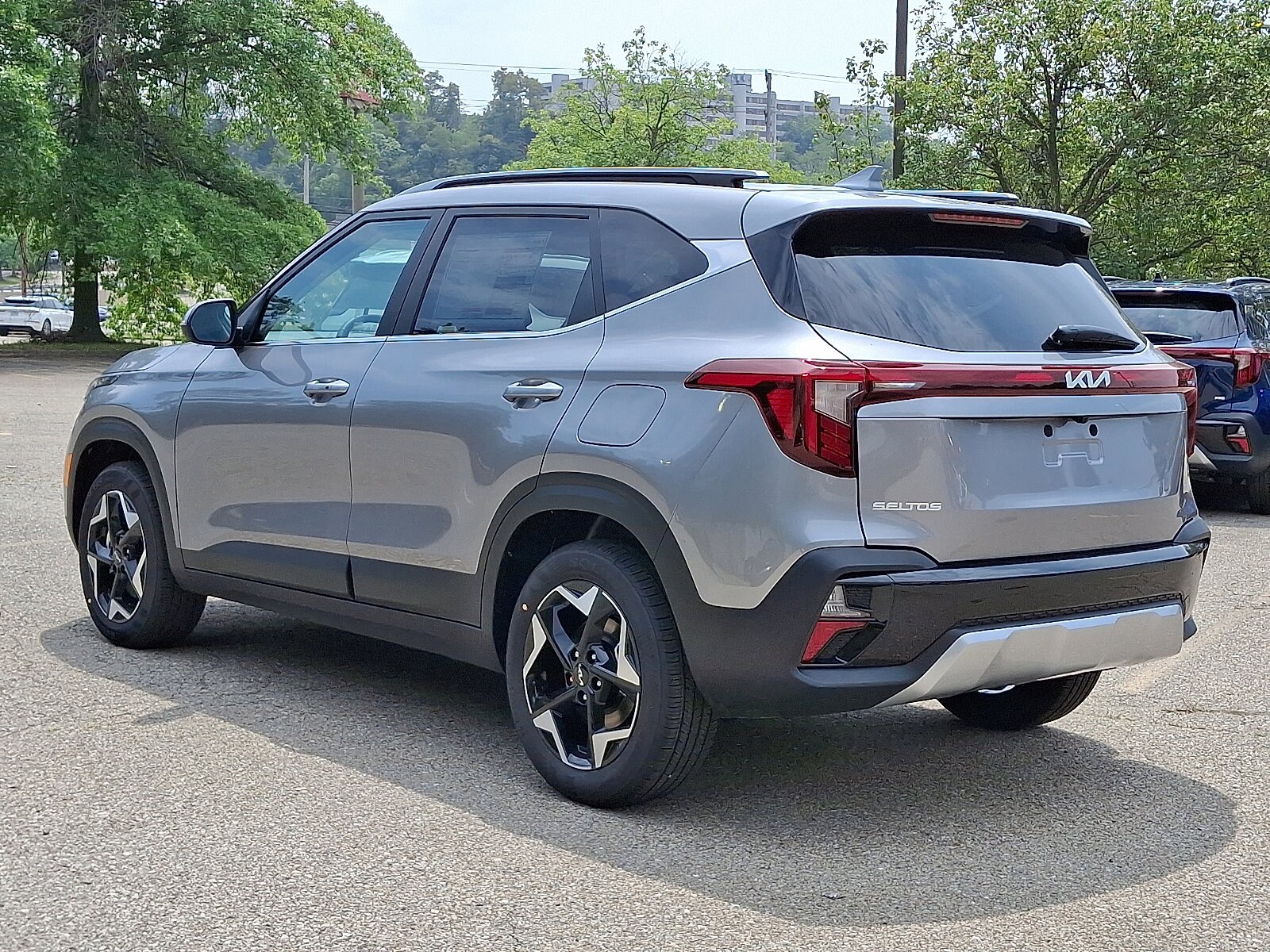 2026 Kia Seltos EX photo 2