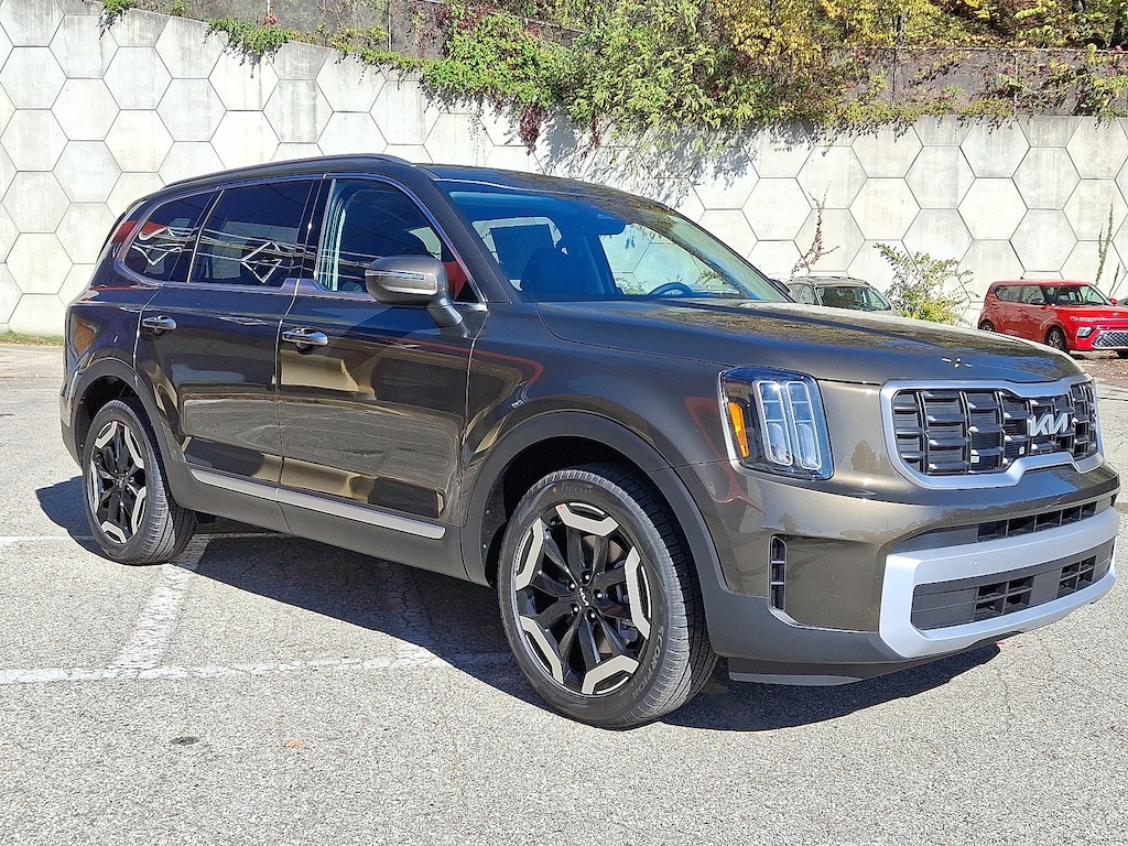 New 2025 Kia Telluride S S AWD
