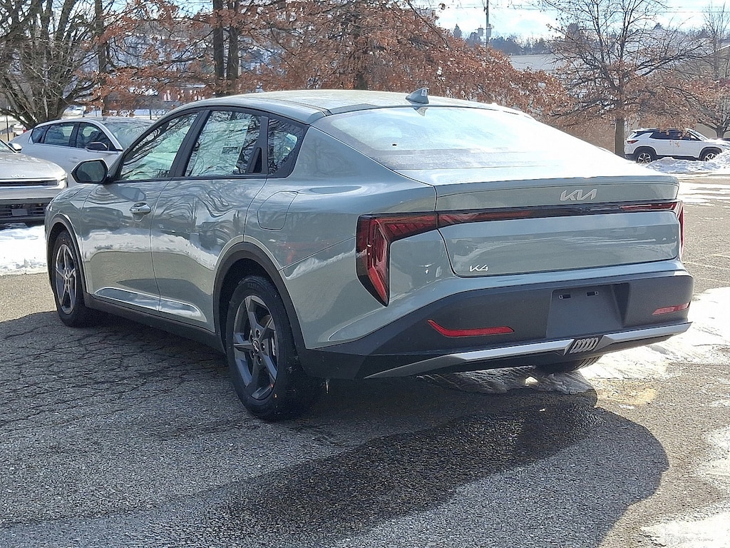 New 2025 Kia K4 LXS LXS FWD