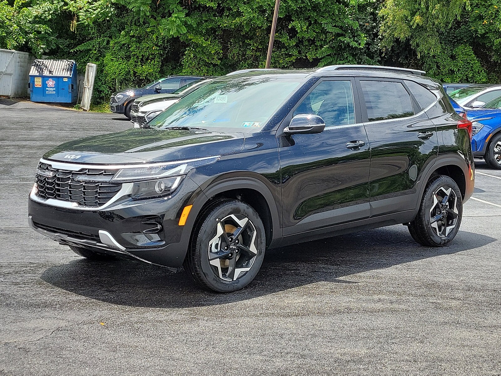 2025 Kia Seltos EX photo 3