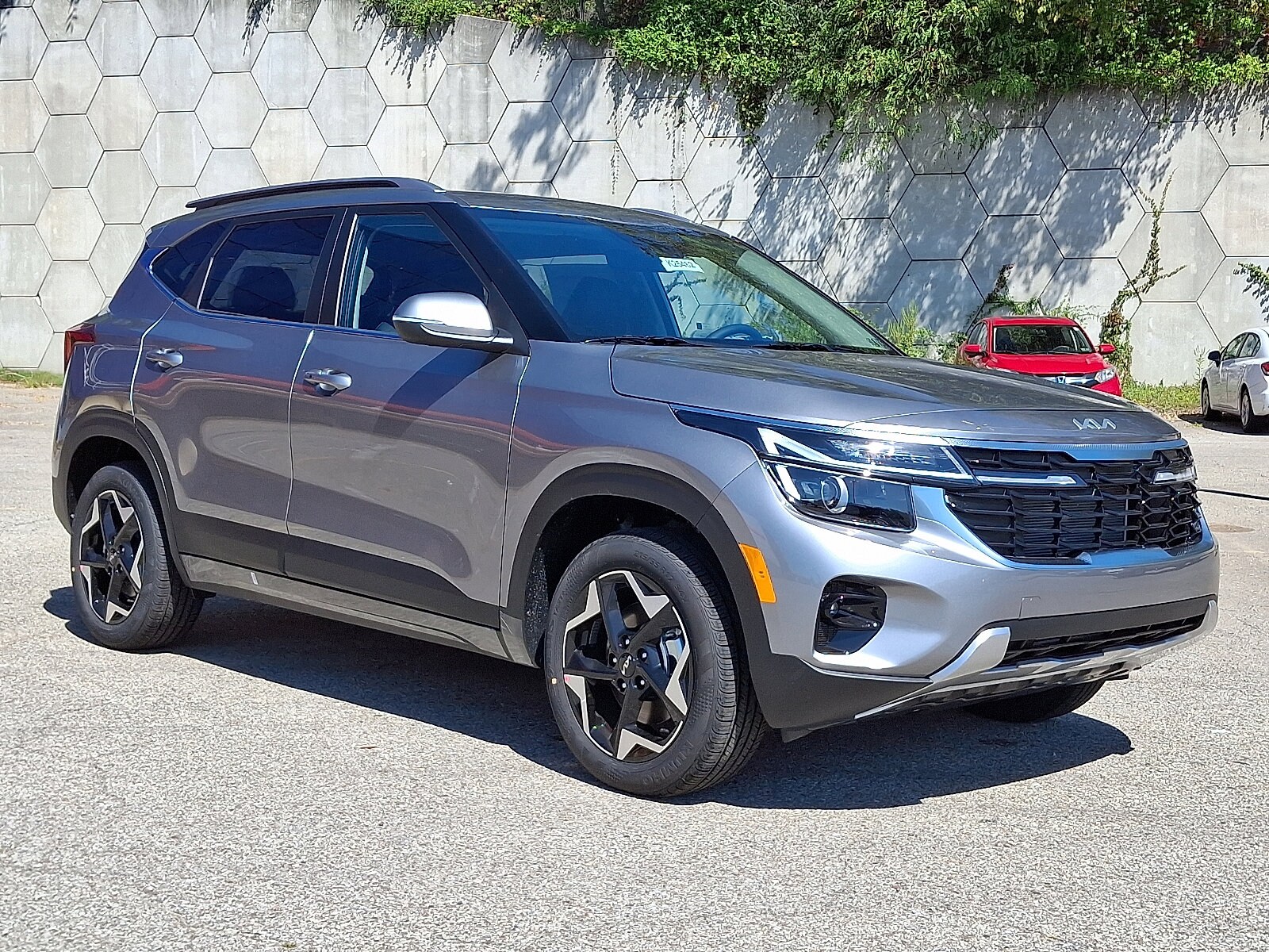 2026 Kia Seltos EX photo 2