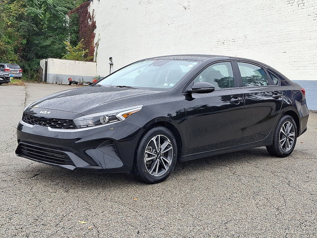 Certified 2023 Kia Forte LXS LXS IVT