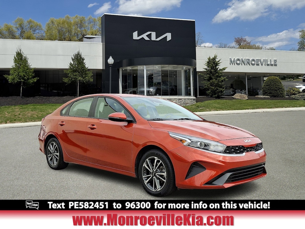 Certified 2023 Kia Forte LXS LXS IVT