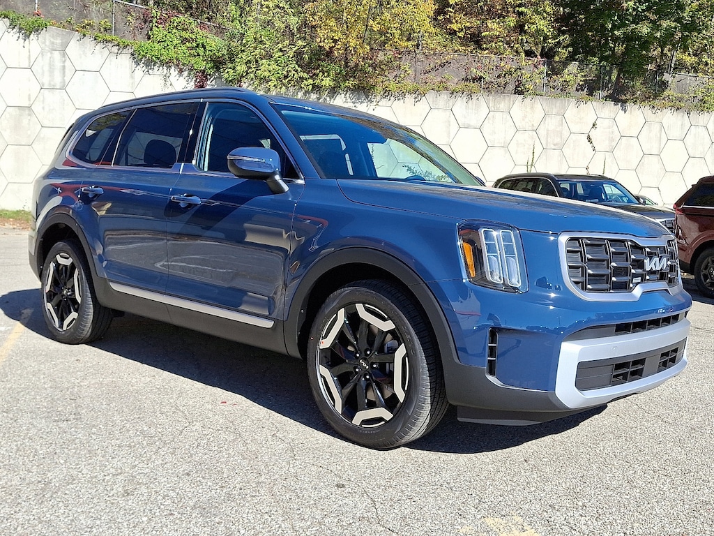 New 2025 Kia Telluride S S AWD