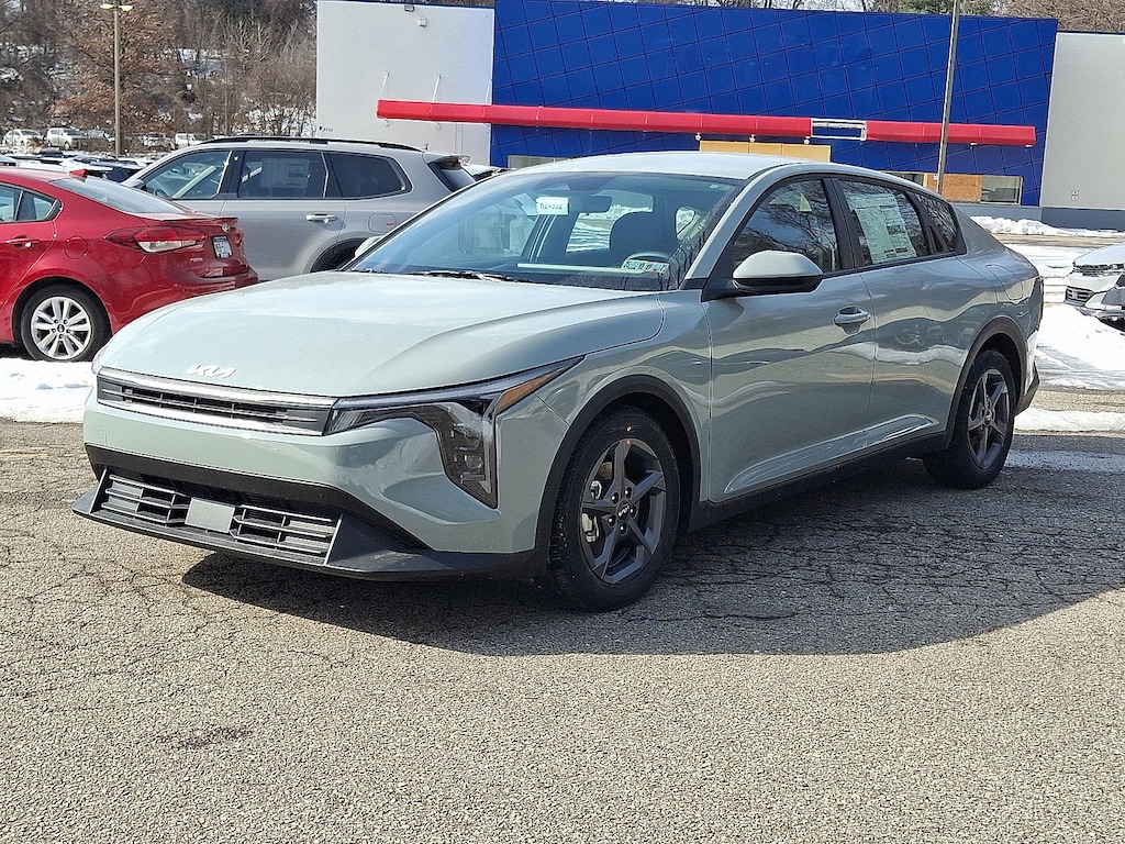 New 2025 Kia K4 LXS LXS FWD