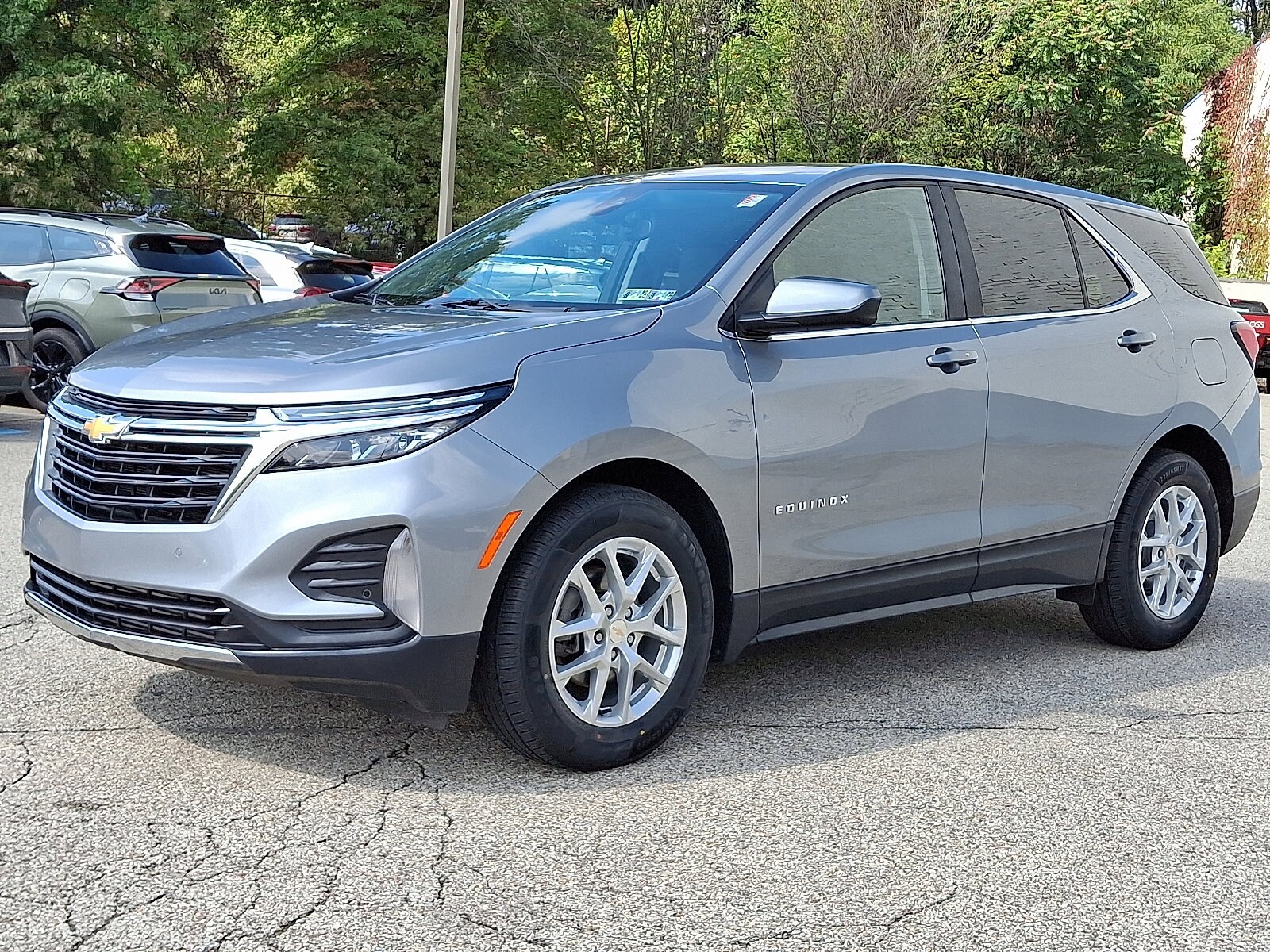 2023 Chevrolet Equinox photo 3