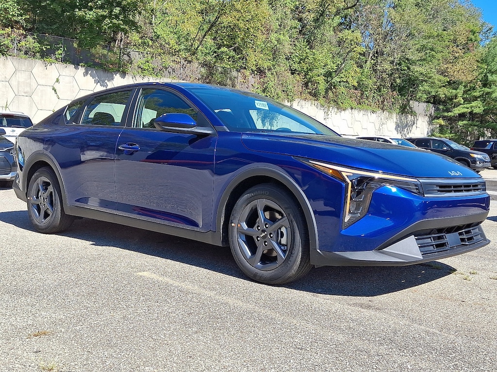 New 2025 Kia K4 LXS LXS FWD