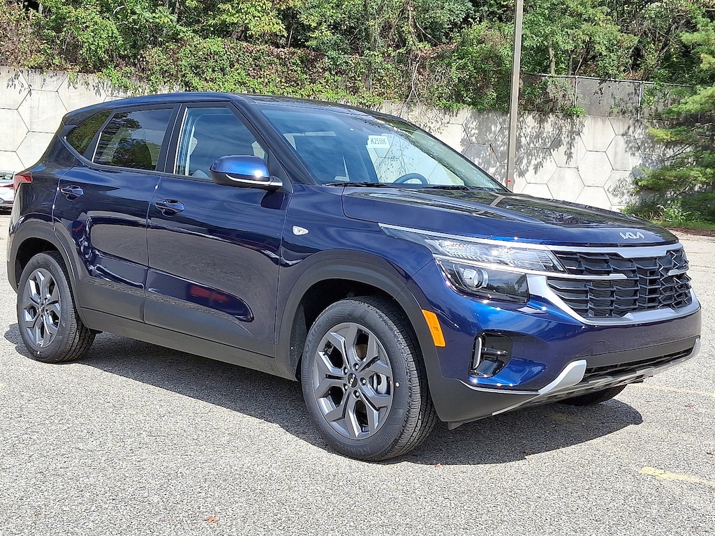 New 2026 Kia Seltos LX LX FWD