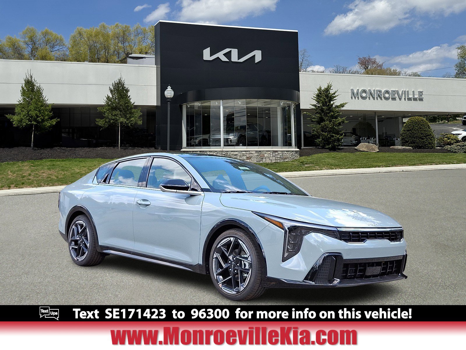 2025 Kia K4 GT-Line's photo