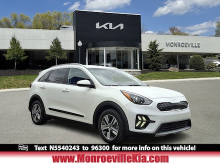 2022 Kia Niro LXS LXS FWD