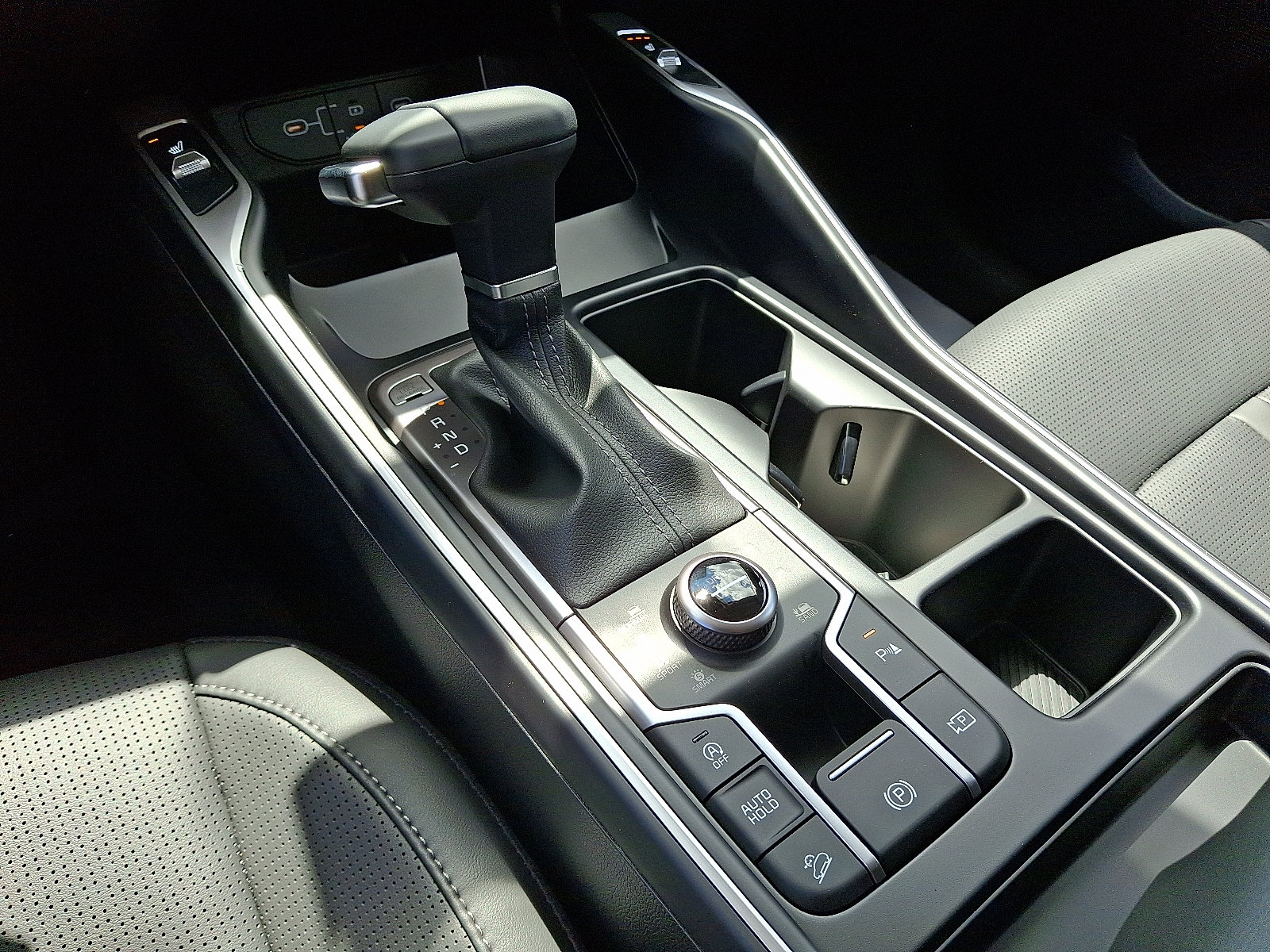2026 Kia Sorento EX - Photo 9