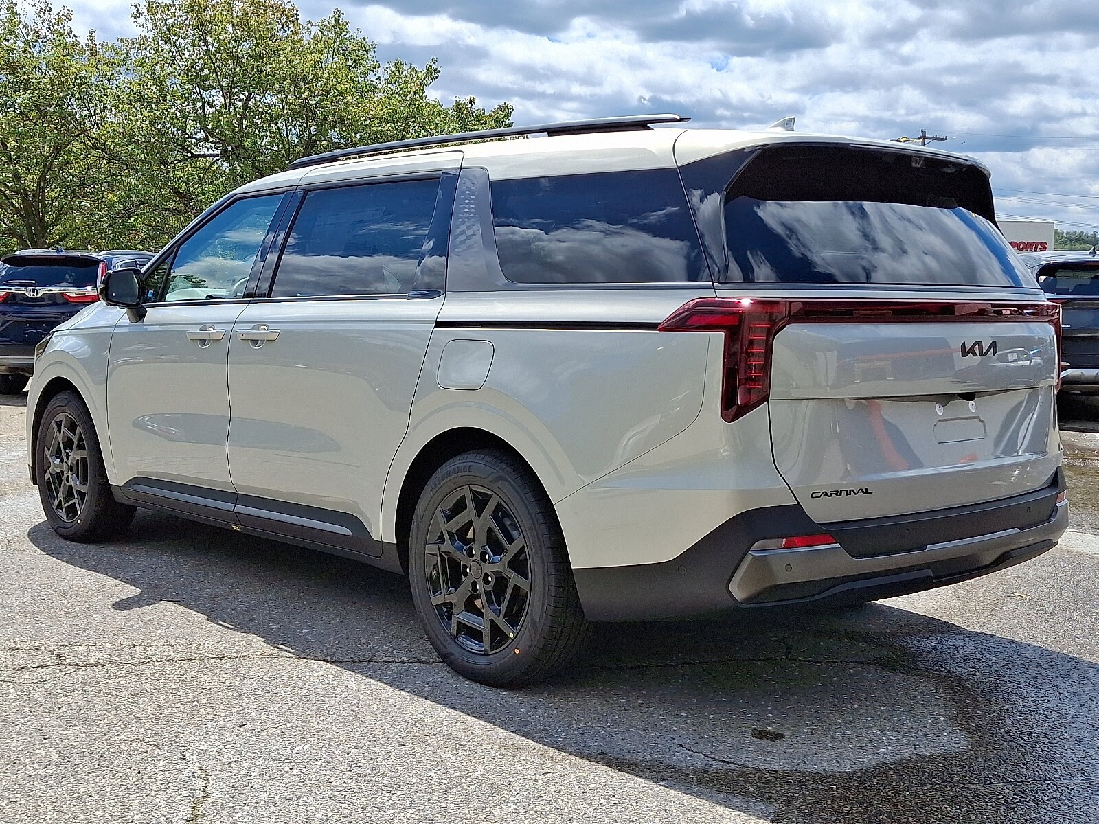 2026 Kia Carnival SX Prestige photo 3