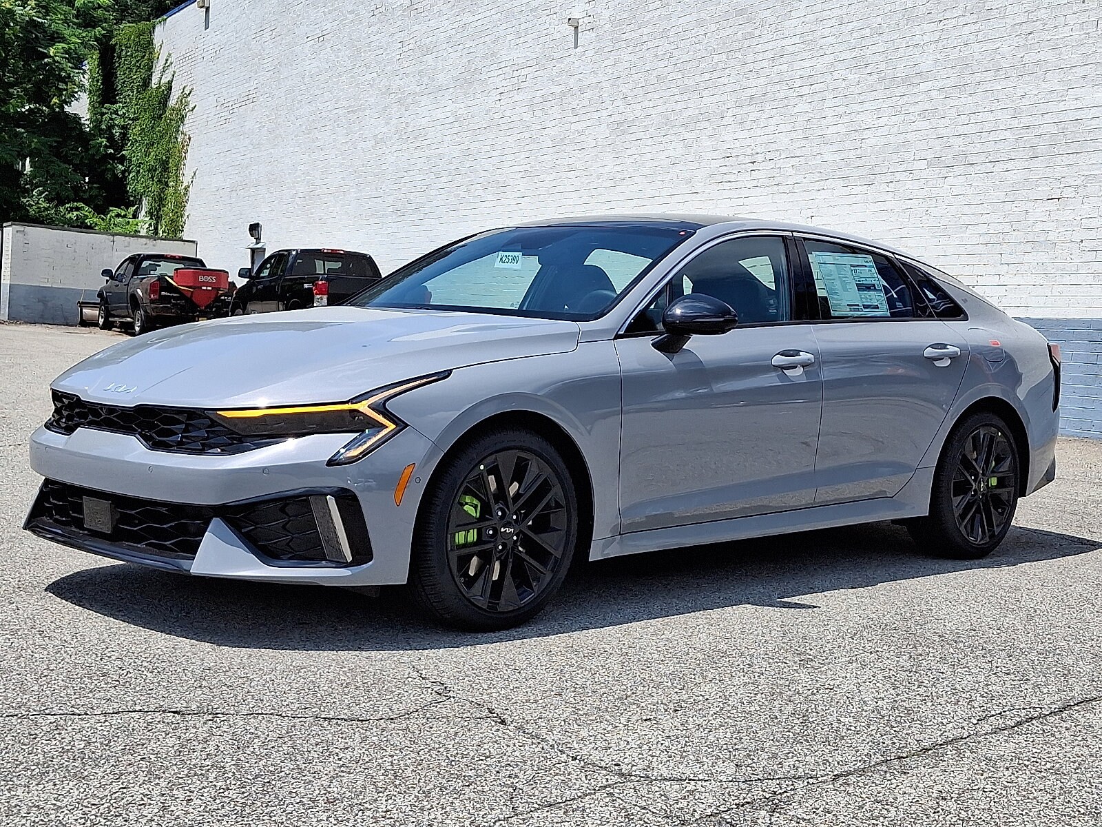 2026 Kia K5 GT photo 2