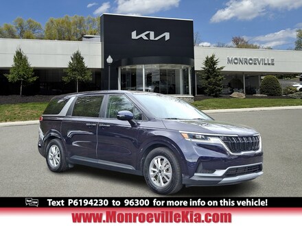 2023 Kia Carnival LX LX FWD w/Seat Pkg