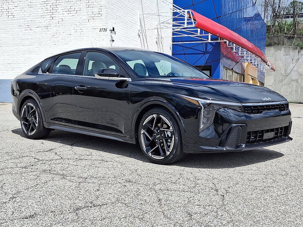 New 2026 Kia K4 GT-Line Sedan