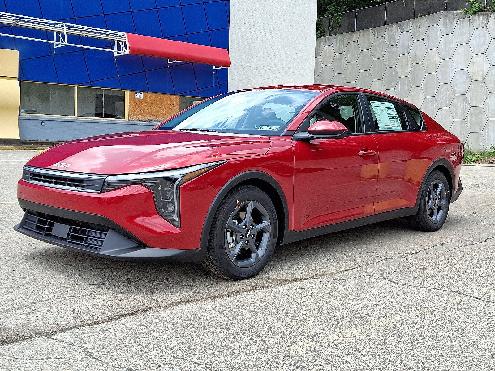 2025 Kia K4 LXS photo 2
