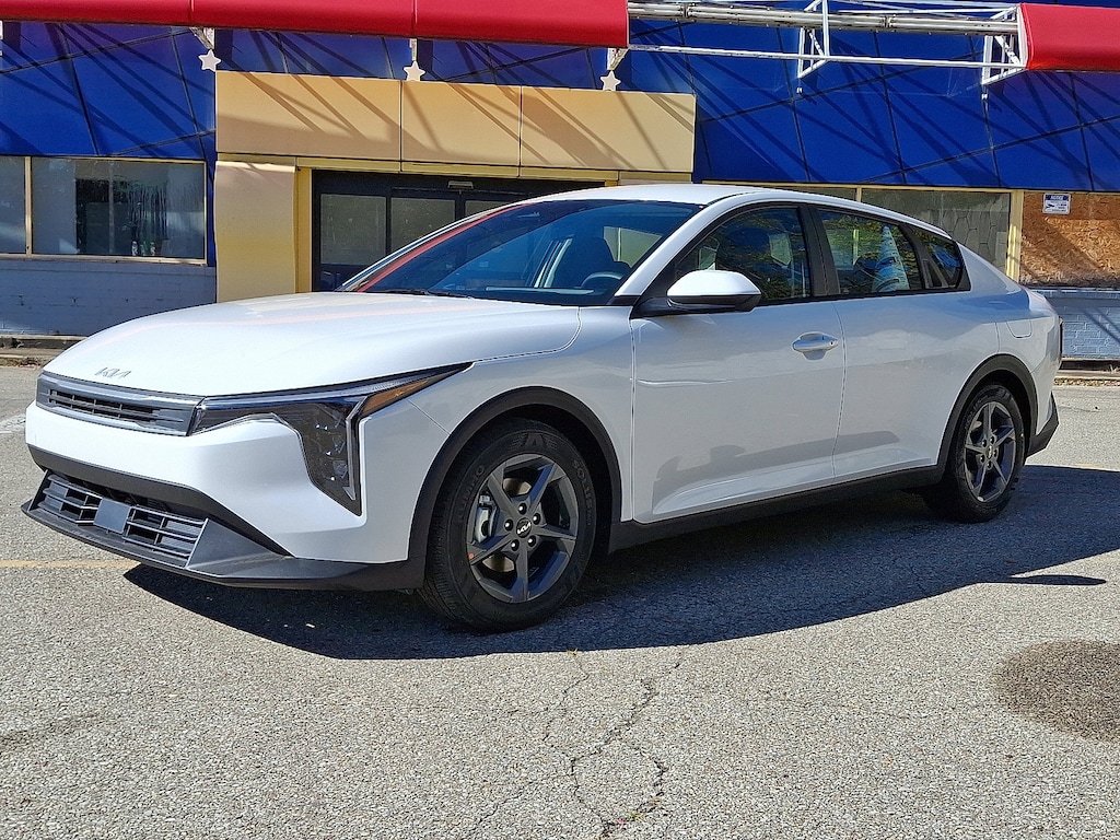 New 2025 Kia K4 LXS LXS FWD