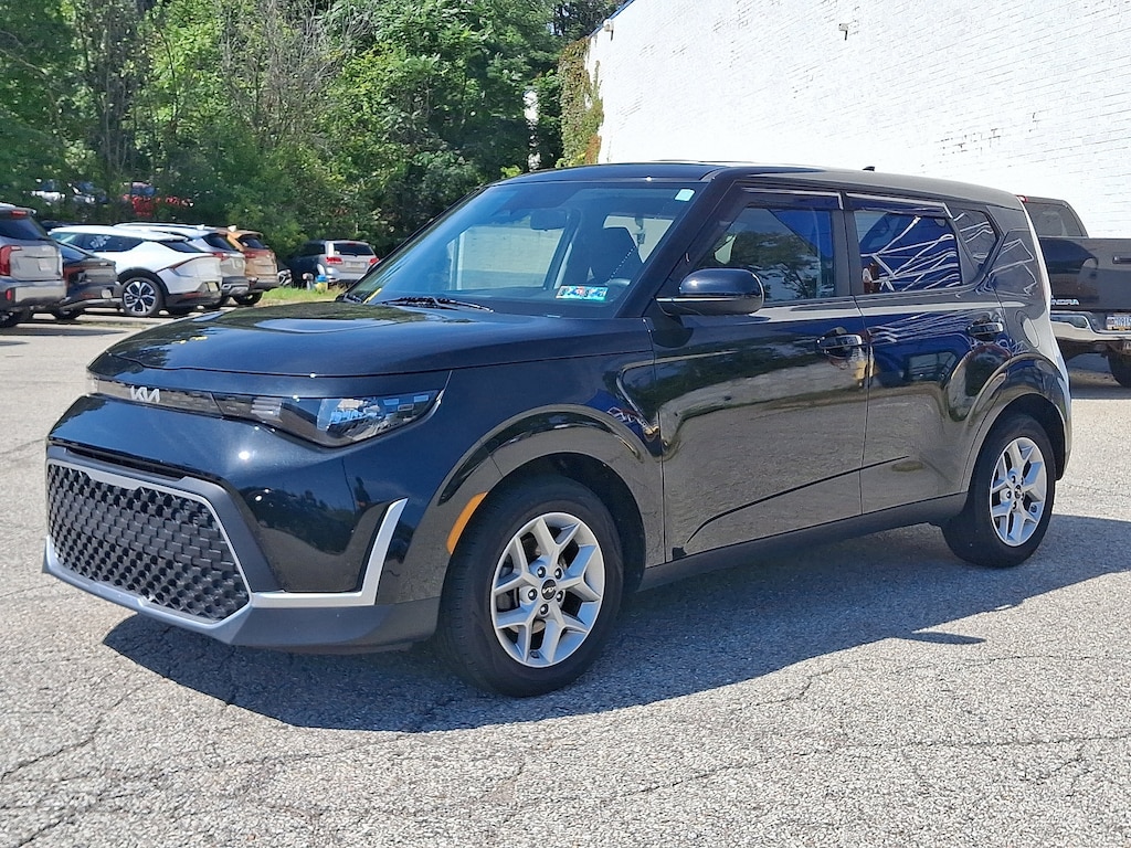 Certified 2023 Kia Soul LX LX IVT