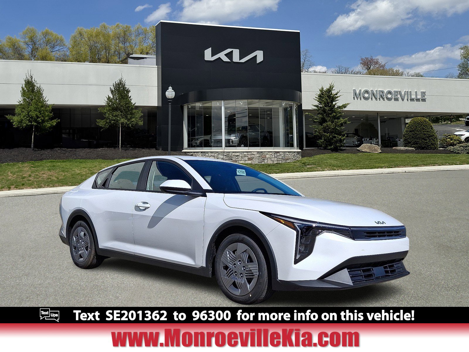 2025 Kia K4 LX's photo