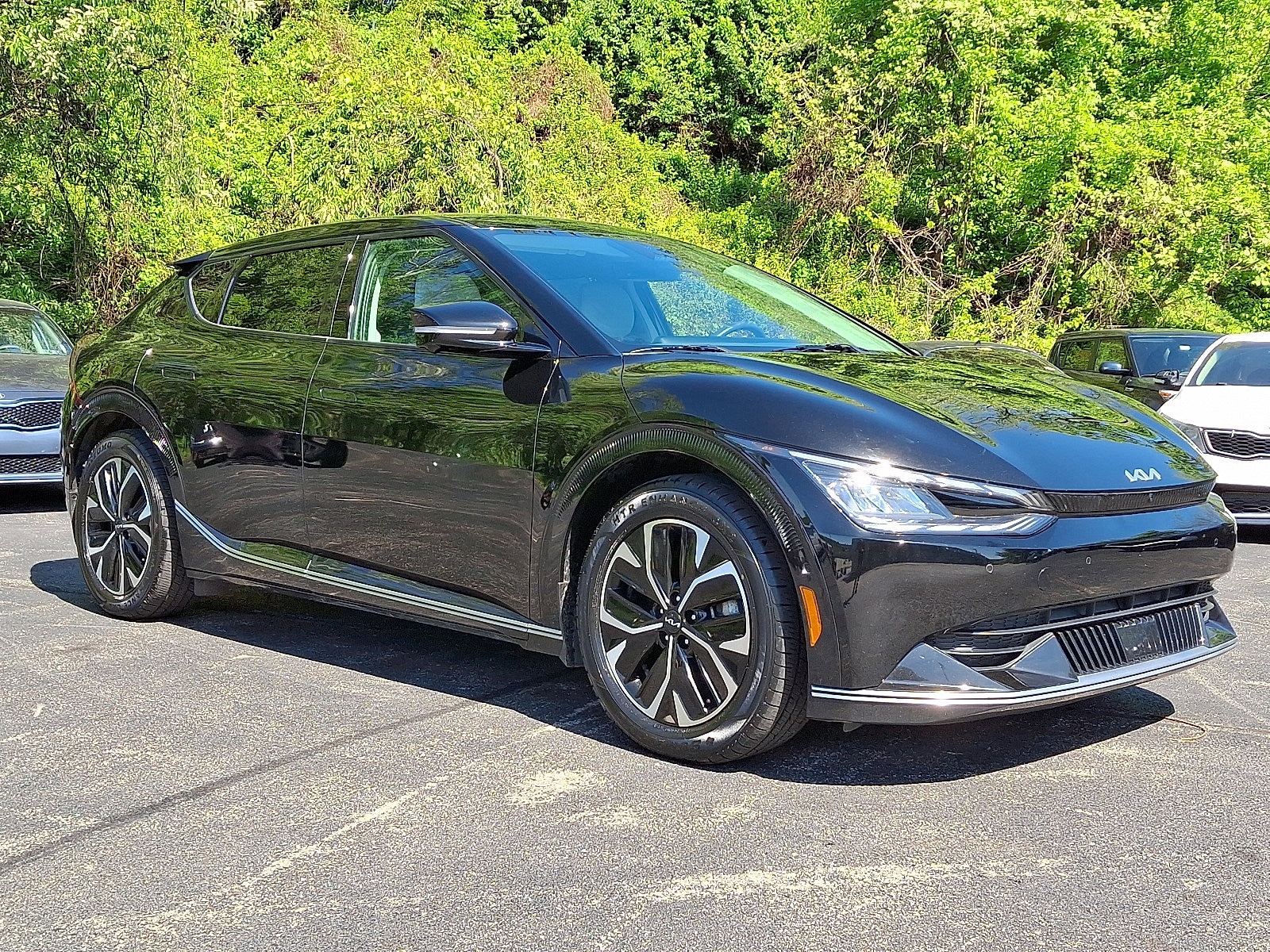 Used 2022 Kia Ev6 Wind with VIN KNDC3DLC9N5048236 for sale in Monroeville, PA
