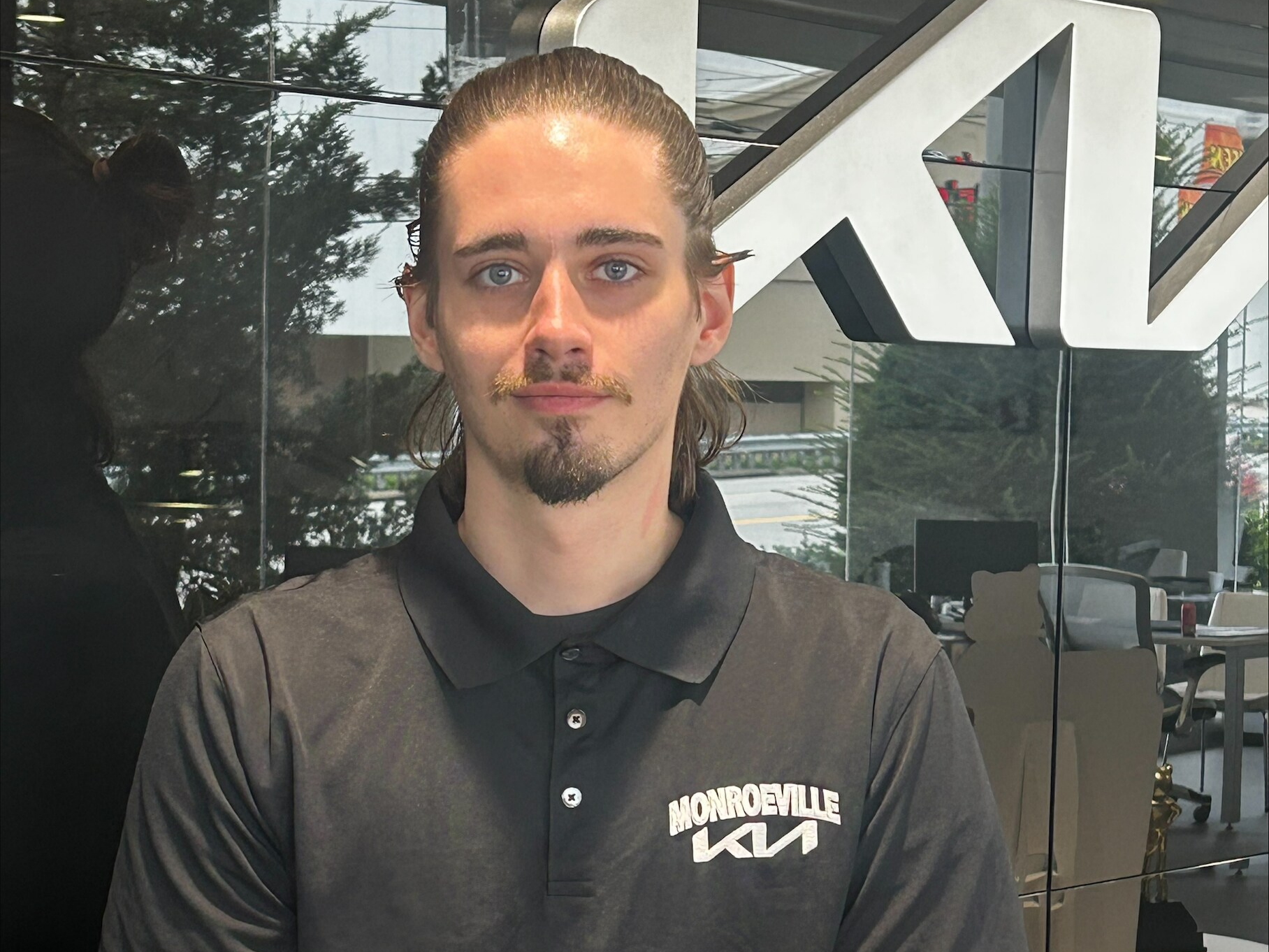 Staff member Robbie Travis from ID_1cc9ed