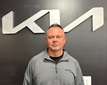 Staff member Lanny Noel from ID_9c85c1