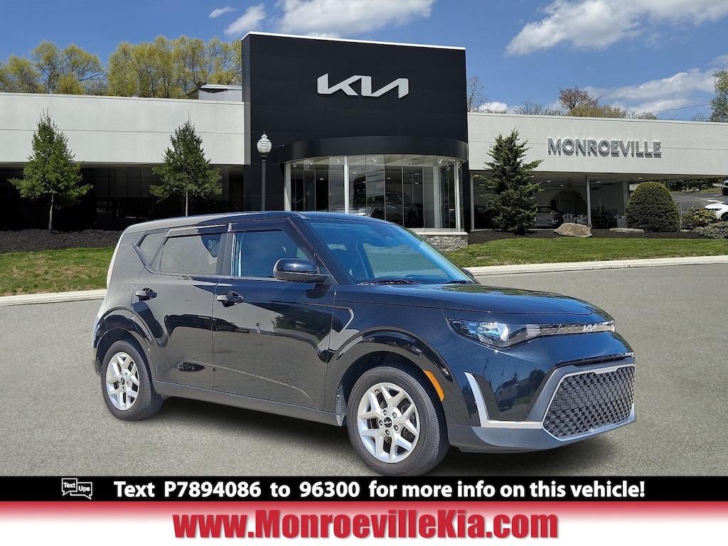 Certified 2023 Kia Soul LX LX IVT