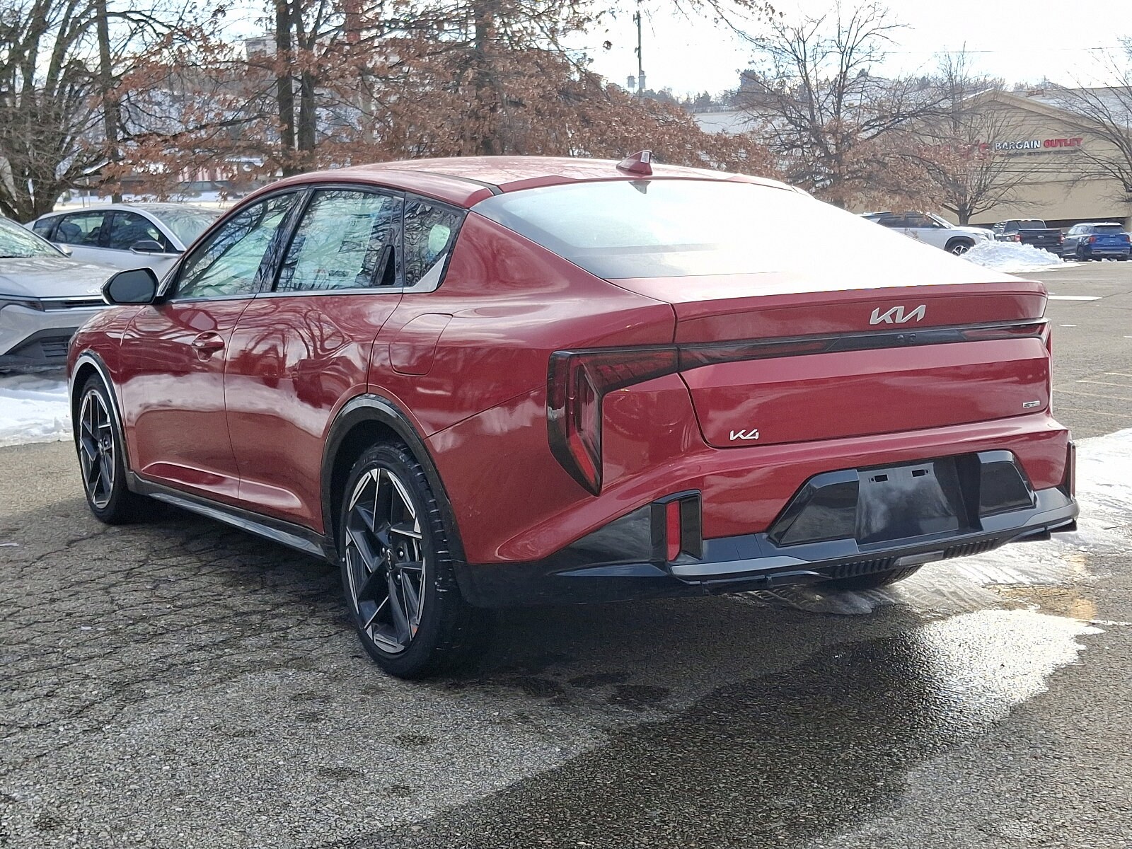 2025 Kia K4 GT-Line photo 4
