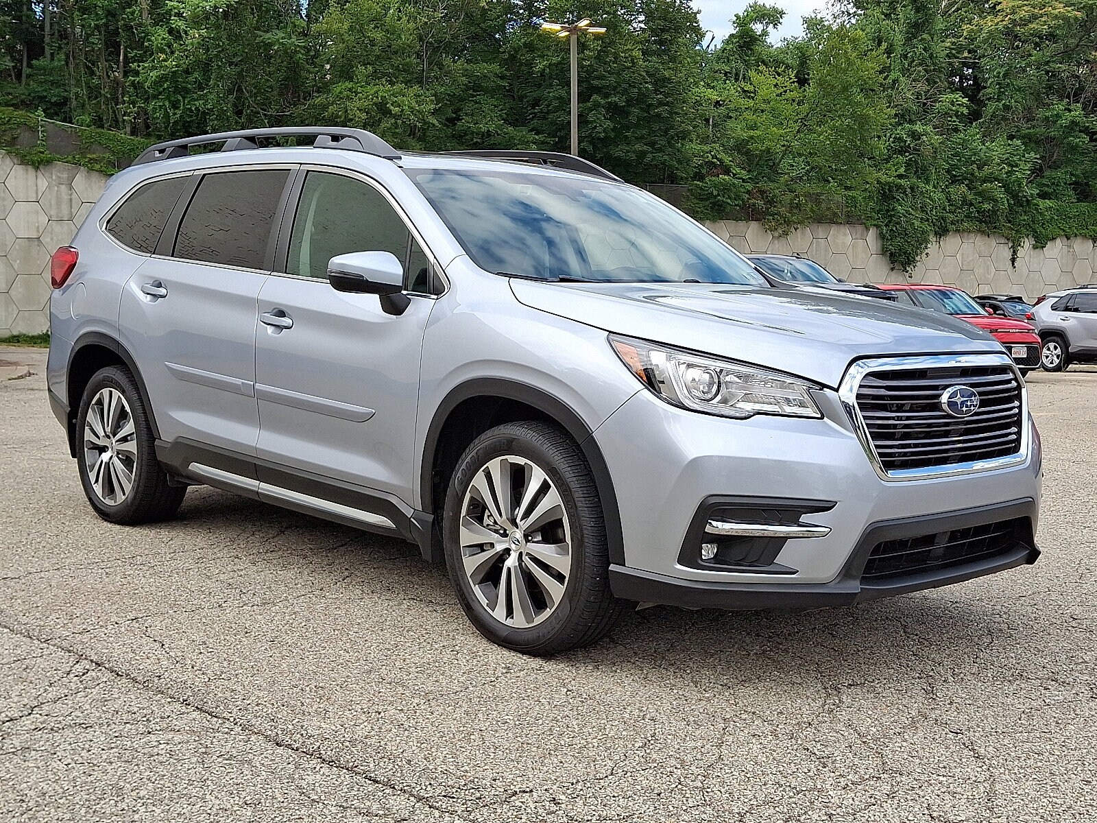 2020 Subaru Ascent Limited photo 2
