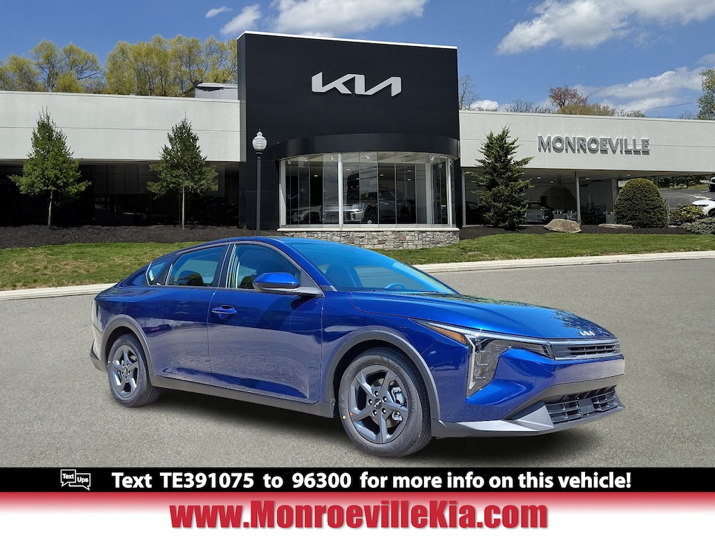 New 2026 Kia K4 LXS Sedan