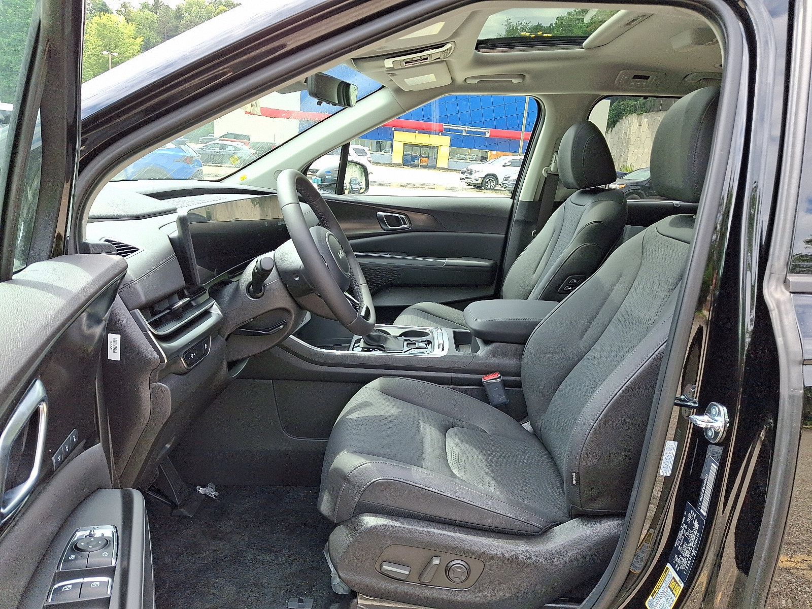 2026 Kia Carnival SX Prestige - Photo 6