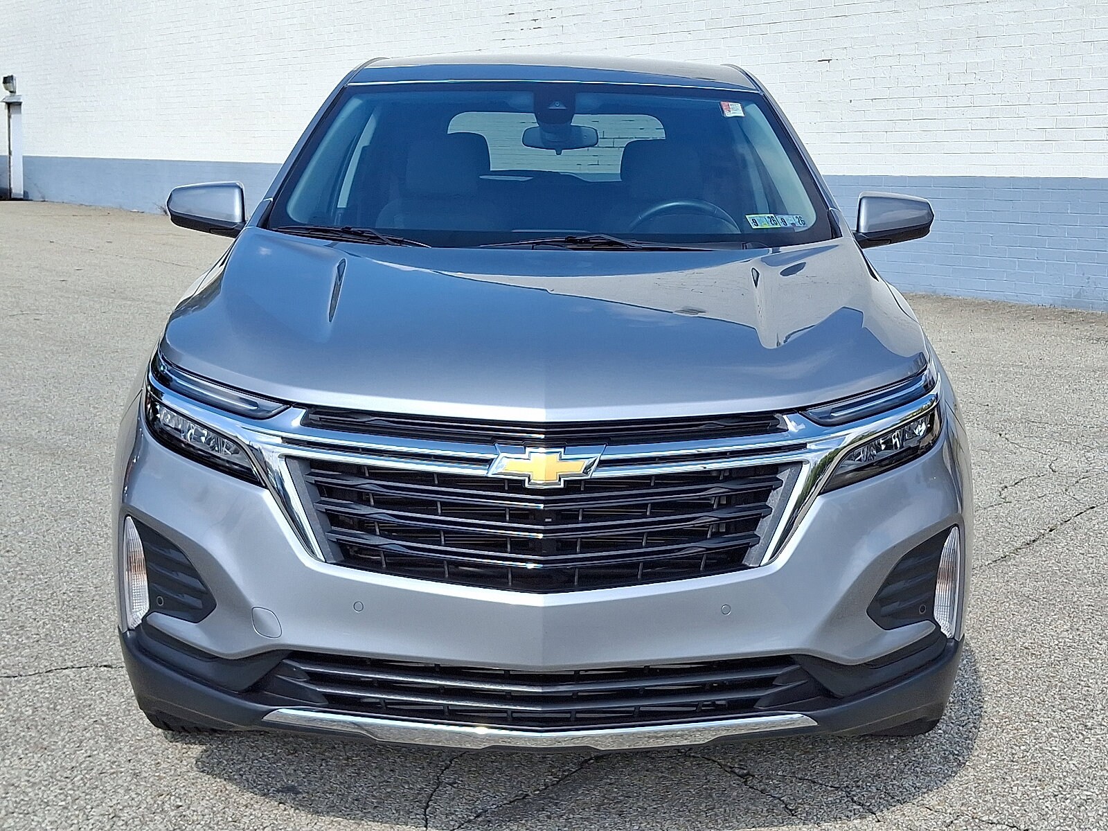 2023 Chevrolet Equinox photo 2