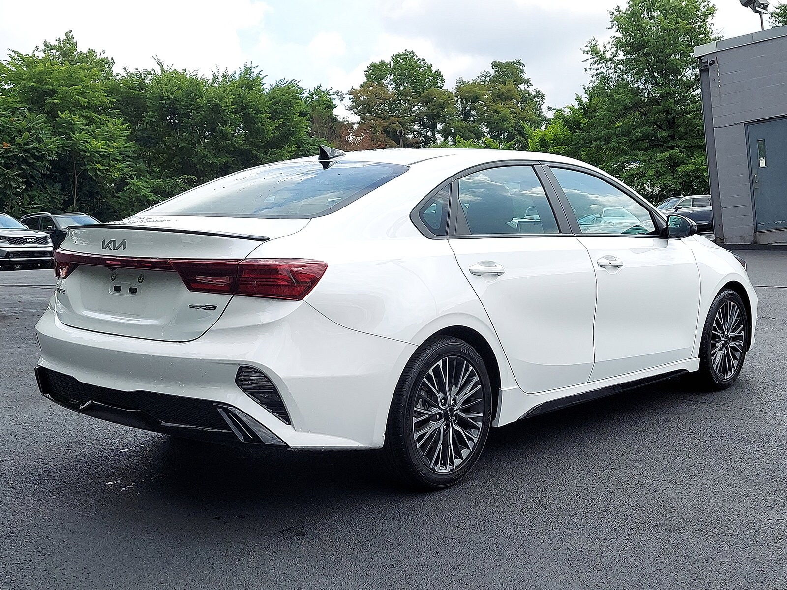 2022 Kia Forte GT-Line photo 4