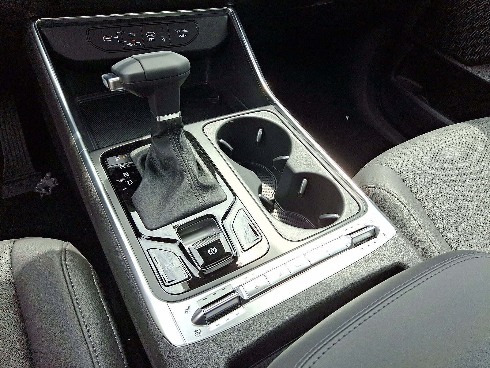 2026 Kia Carnival SX Prestige - Photo 8