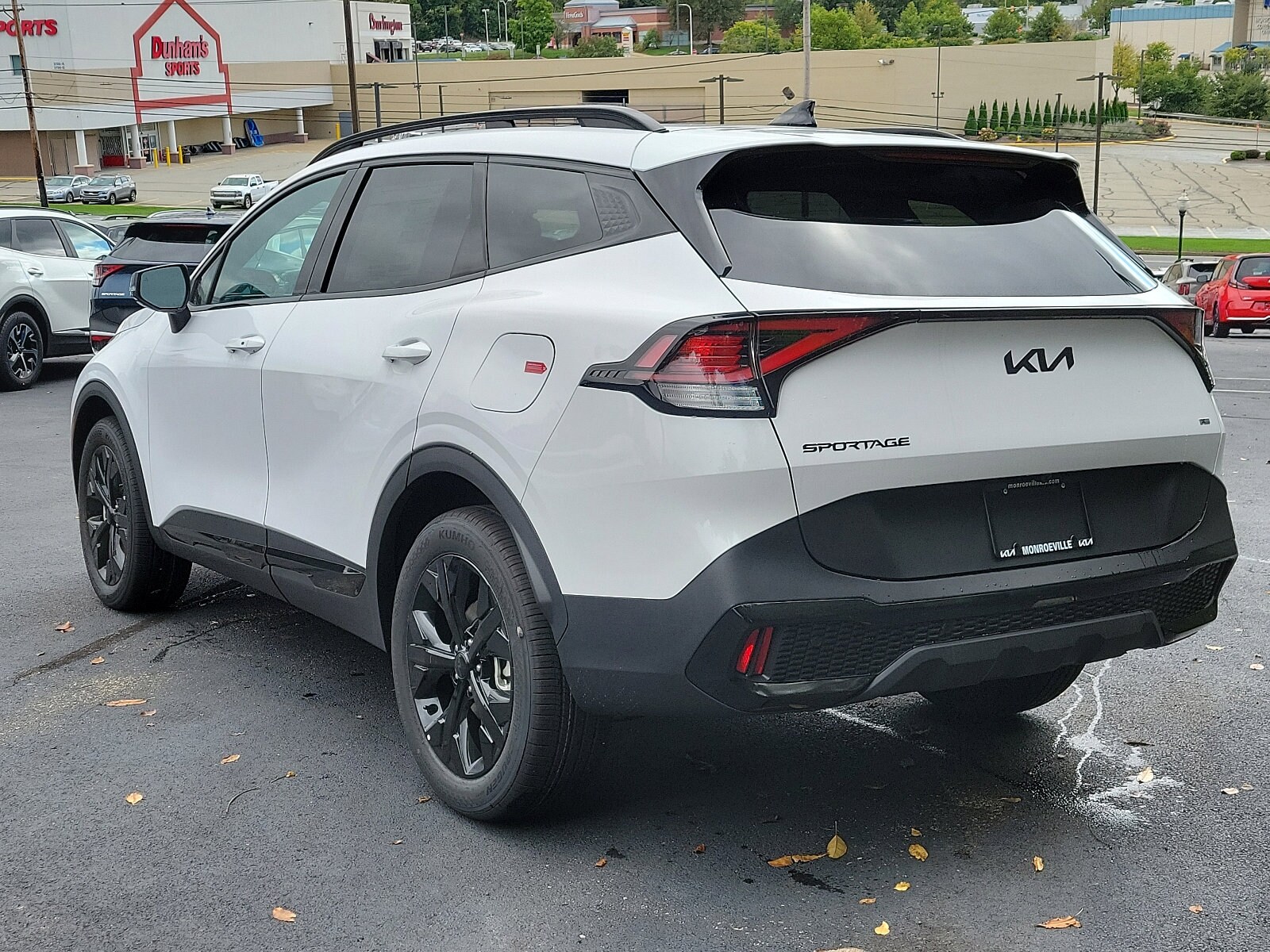 2025 Kia Sportage X-Line photo 3