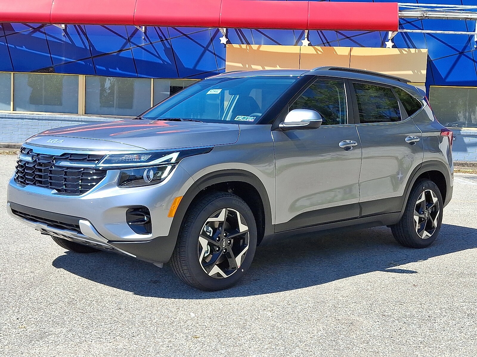 2026 Kia Seltos EX photo 3