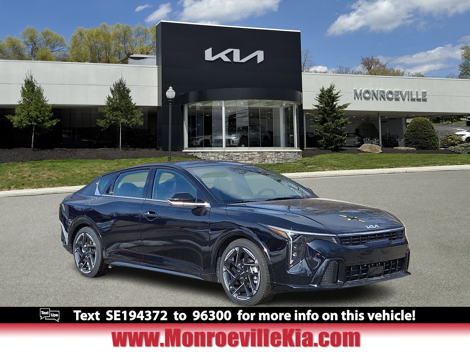 2025 Kia K4 GT-Line's photo