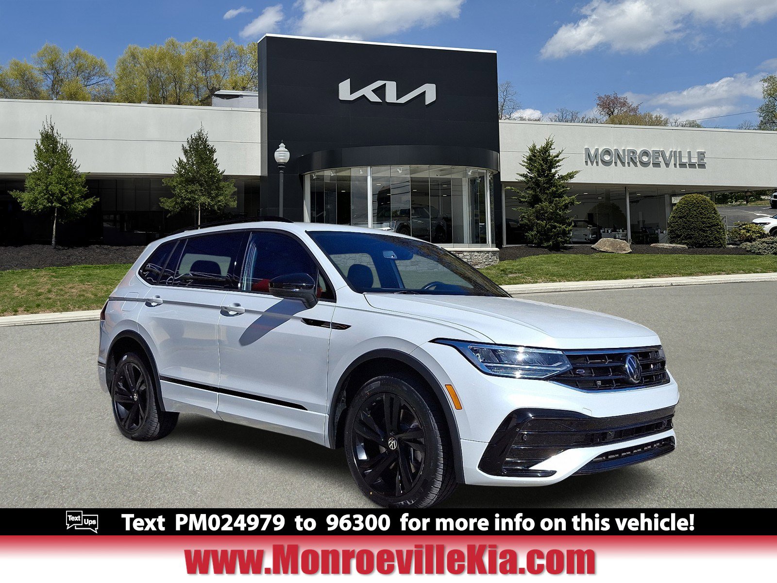 2023 Volkswagen Tiguan SE R-LINE BLACK