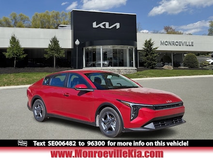 2025 Kia K4 LXS LXS FWD