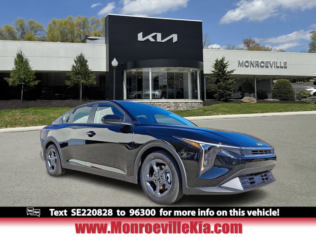 New 2025 Kia K4 LXS LXS FWD