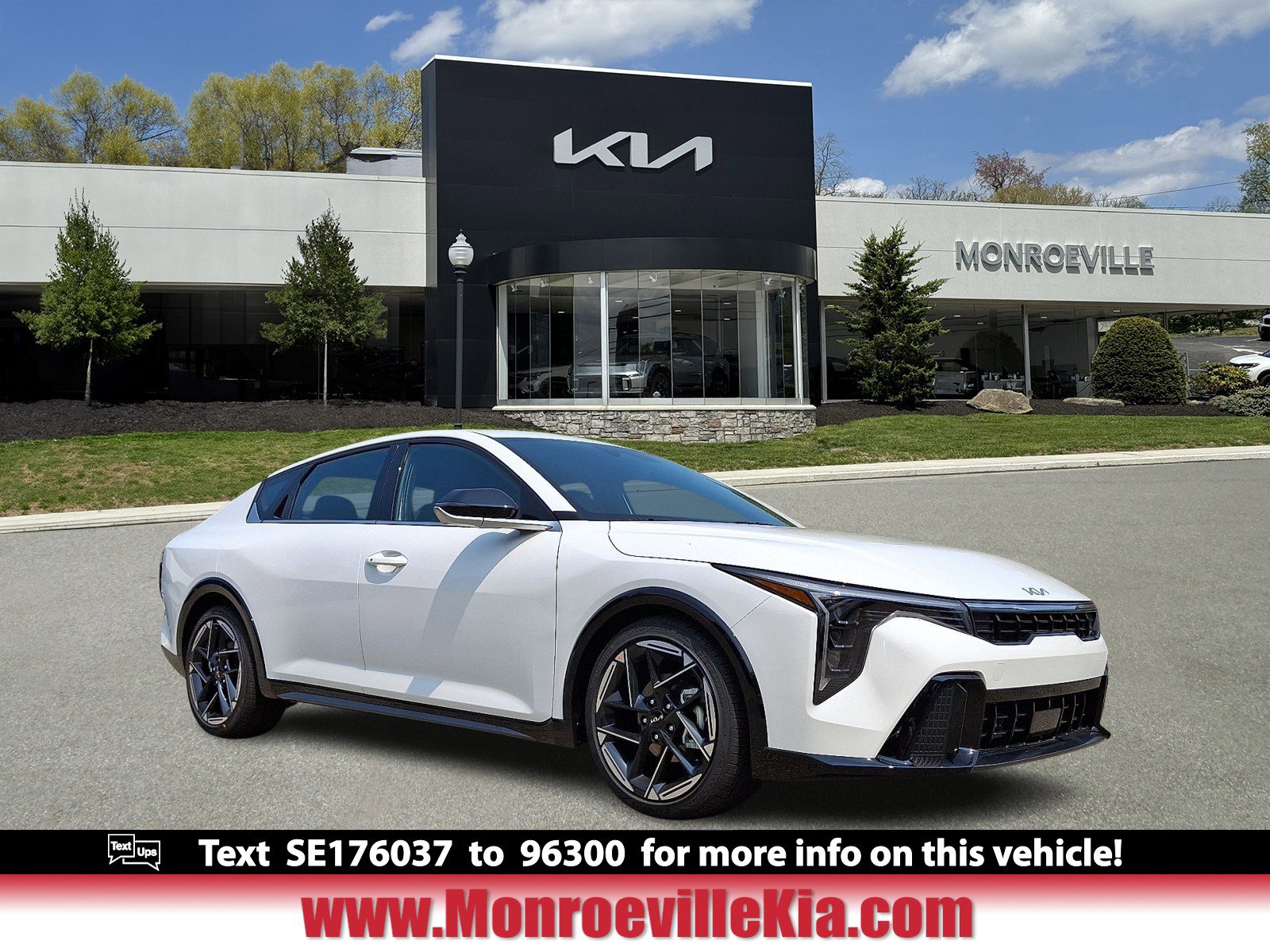 2025 Kia K4 GT-Line's photo