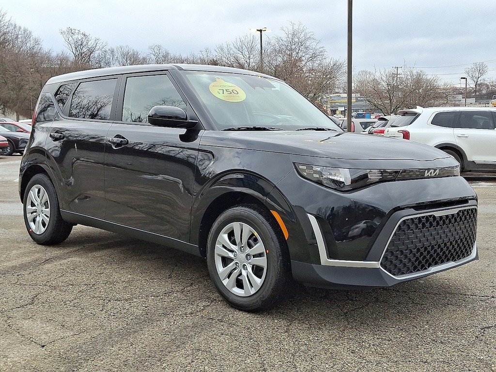 New 2025 Kia Soul LX LX FWD