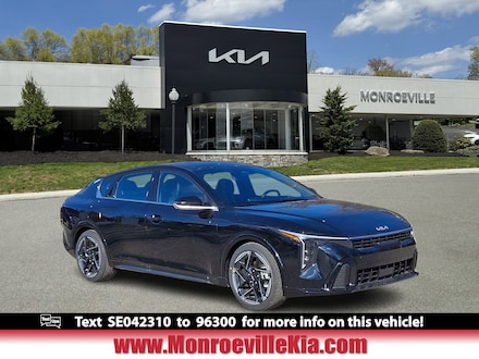 2025 Kia K4 GT-Line GT-Line FWD