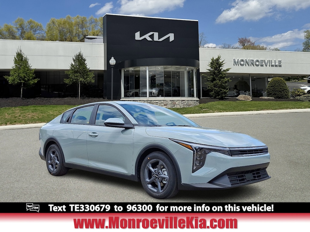 New 2026 Kia K4 LXS Sedan