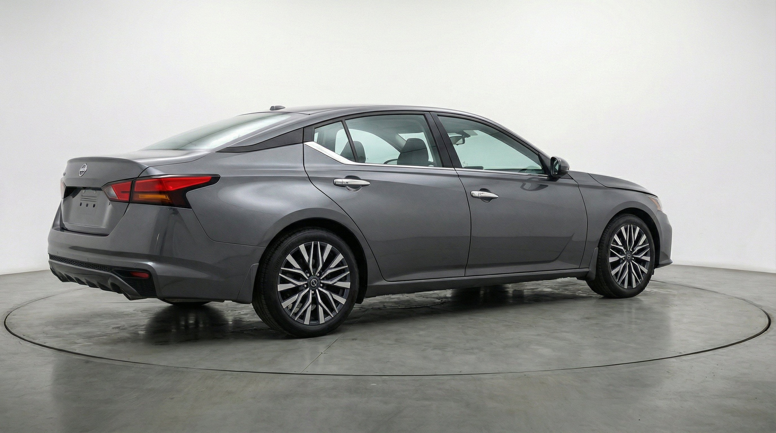 Thumbnail: 2025 Nissan Altima - 9